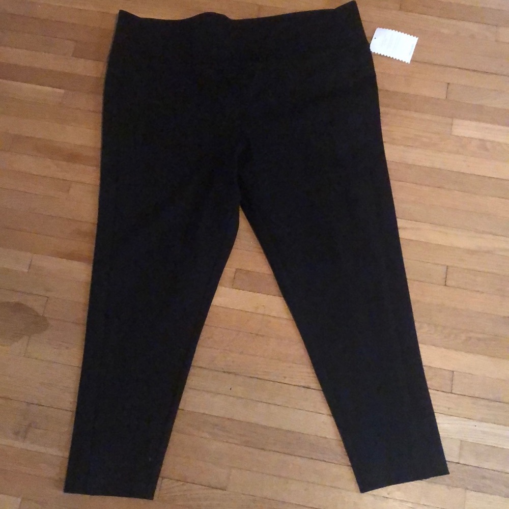 Stella and Dot Black leggings NWT